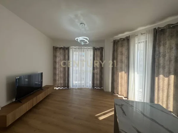 Tirane, jepet me qera apartament 2+1 Kati 7, 115 m² 550 € (Astir everest143520)
