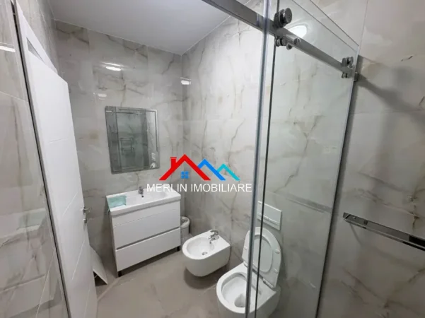 Tirane, jepet me qera apartament 1+1+Ballkon Kati 2, 62 m² 600 € (RRUGA DRITAN HOXHA,LAPRAKE)