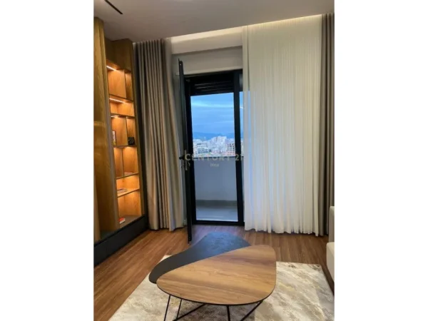 Tirane, shitet apartament 2+1 Kati 9, 119 m² 250.000 € (Astir Nea143569)