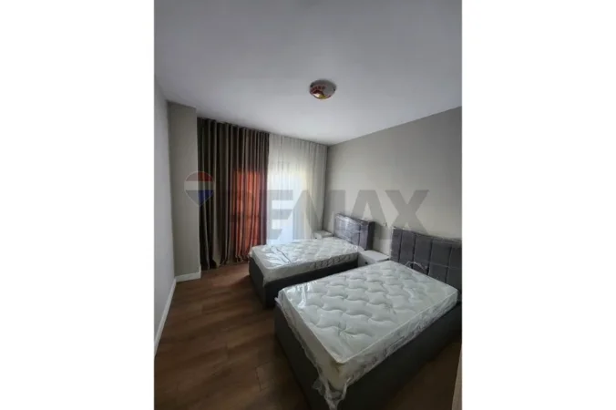 Tirane, jepet me qera apartament 2+1 , 117 m² 700 € (Rruga Frang Bardhi)