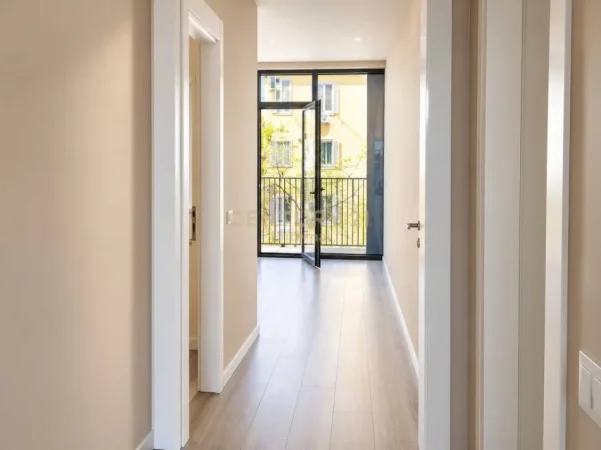 Tirane, jepet me qera apartament 2+1+Aneks+Ballkon Kati 1, 102 m² 1.500 € (Liqeni i Thate)
