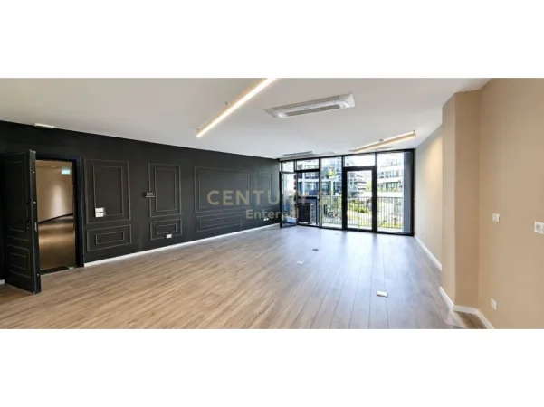 Tirane, jepet me qera apartament 2+1+Aneks+Ballkon Kati 1, 102 m² 1.500 € (Liqeni i Thate)
