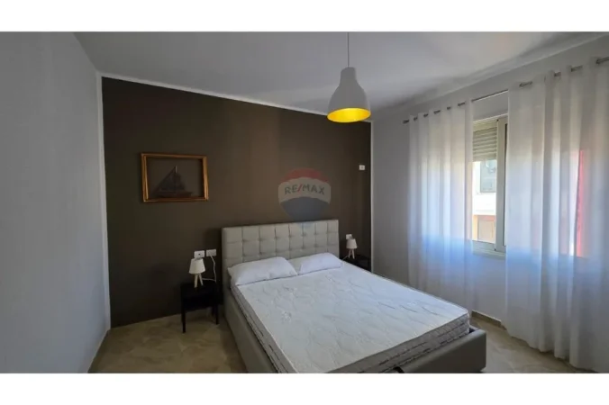 Vlore - Lungomare, shitet apartament 2+1 Kati 10, 100 m² (Rruga Cameria, Lungomare, Vlore)