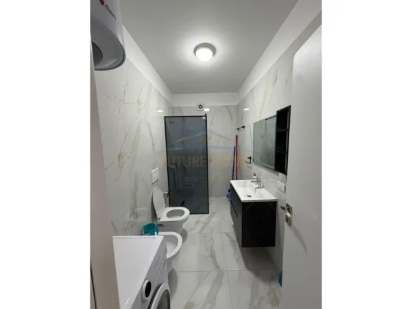 Tirane, jepet me qera apartament 1+1+PARKIM, Kati 5, 61 m² 600 € (RESIDENCA FUTURE HOME , Unaza e Re)