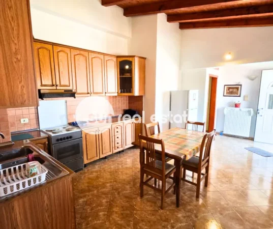 Shkoder, jepet me qera shtepi Vile 3 Katshe Kati 3, 150 m² (MBAS KISHES SE MADHE)