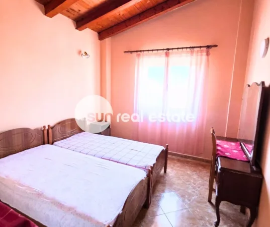 Shkoder, jepet me qera shtepi Vile 3 Katshe Kati 3, 150 m² (MBAS KISHES SE MADHE)
