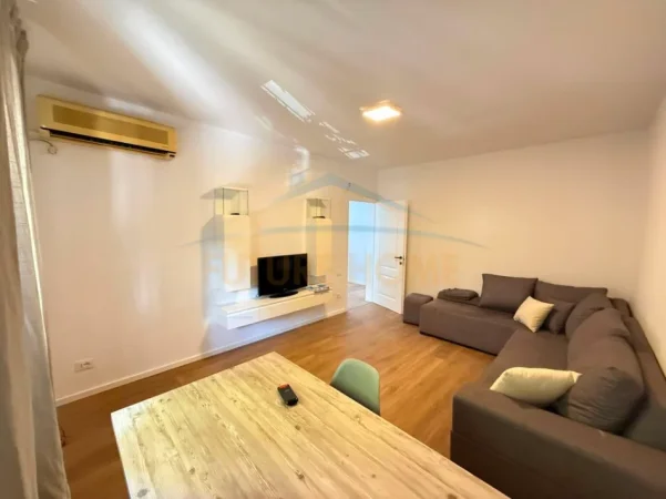 Shitet, Apartament 1+1 + Aneks, Laprakë 0696069906