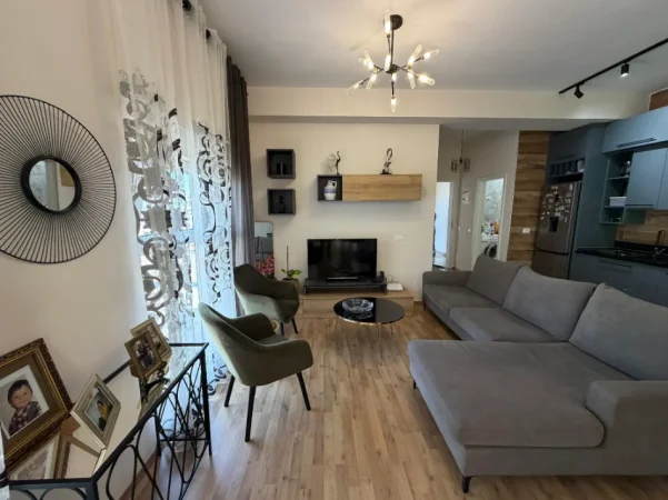Tirane, shitet apartament 3+1+Ballkon Kati 6, 131 m² 239.000 € (Pasho Hysa, Mangalem)