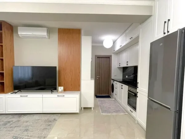 Tirane, jepet me qera apartament 1+1 , 85 m² 550 € 