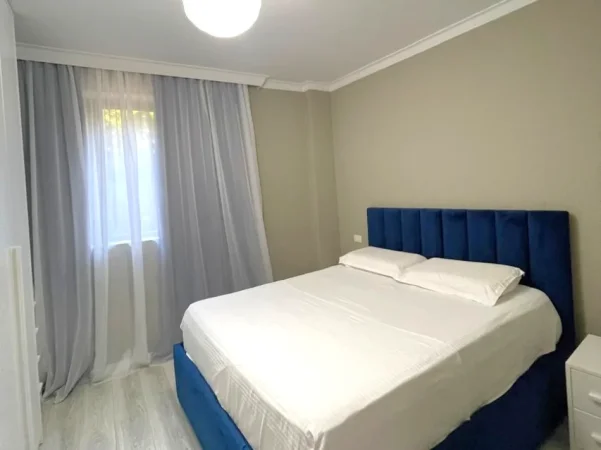 Tirane, jepet me qera apartament 1+1 , 85 m² 550 € 
