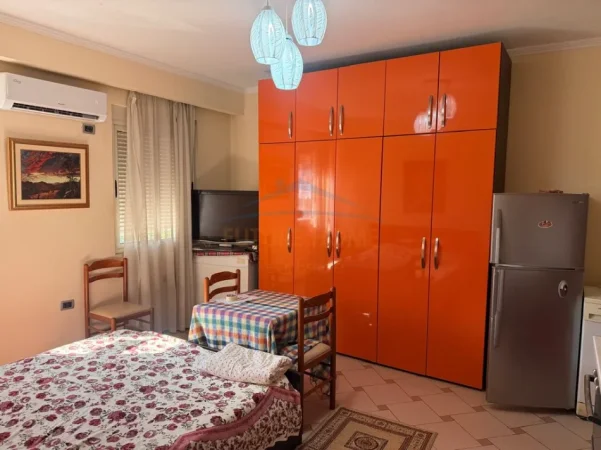 Tirane, jepet me qera garsoniere Kati 1, 35 m² 450 € (RRUGA E DURRESIT)