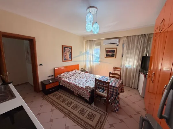 Tirane, jepet me qera garsoniere Kati 1, 35 m² 450 € (RRUGA E DURRESIT)