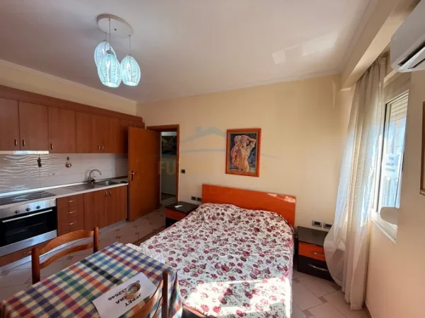 Tirane, jepet me qera garsoniere Kati 1, 35 m² 450 € (RRUGA E DURRESIT)