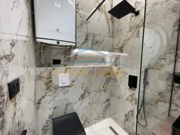 Shitet, Apartament 2+1, Rruga Dritan Hoxha, Tiranë. 0696069906