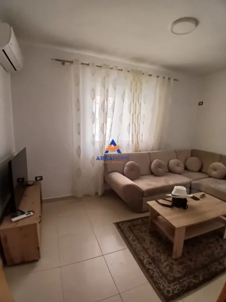 Tirane, jepet me qera apartament 1+1 Kati 2, 62 m² 639 € (RR FORTUZI)