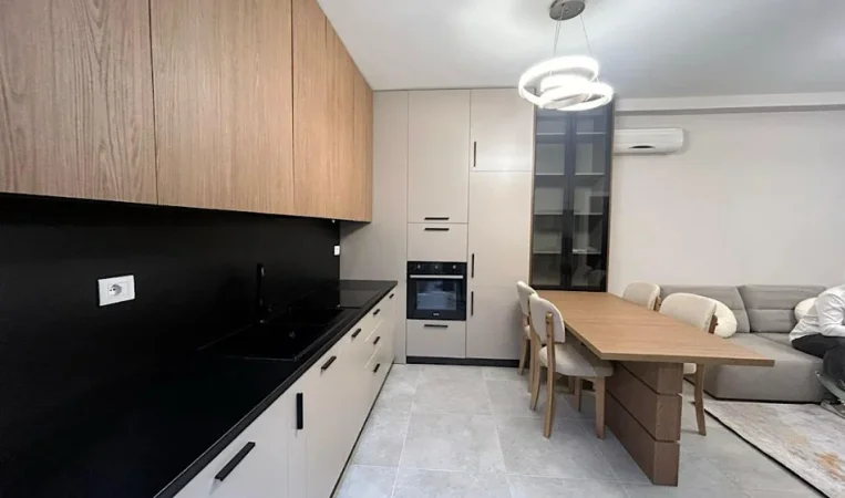 Tirane, jepet me qera apartament 1+1 Kati 12, 75 m² 500 € 
