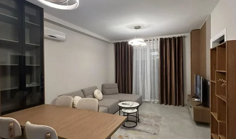 Tirane, jepet me qera apartament 1+1 Kati 12, 75 m² 500 € 