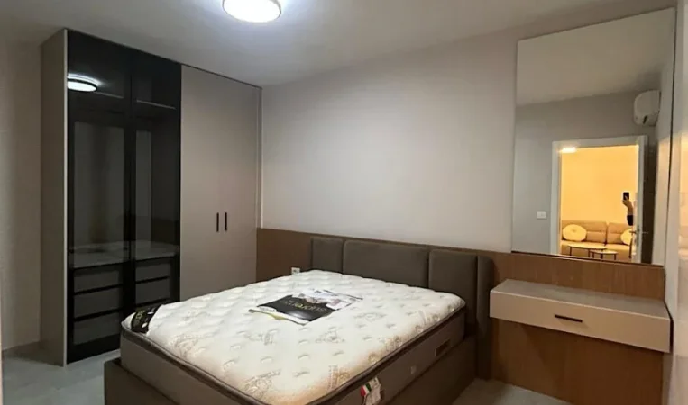 Tirane, jepet me qera apartament 1+1 Kati 12, 75 m² 500 € 