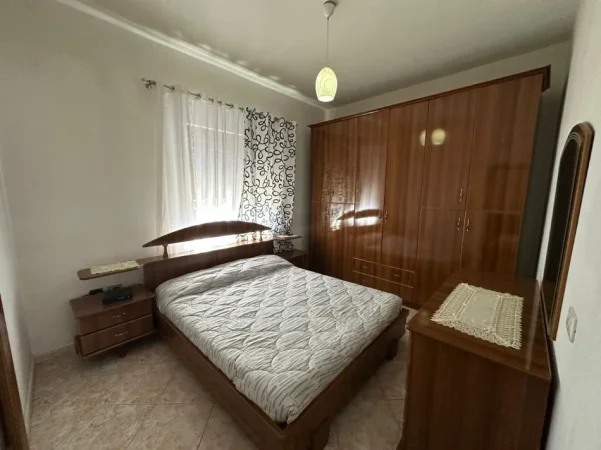 Vlore, shitet Vile 4+1+Ballkon , 200 m² 180.000 € (Rruga Haxhi Xhyherri, Vlore)