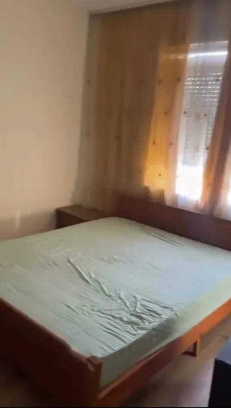 Tirane, shitet apartament 2+1 Kati 4, 57 m² 97.850 € (Shkolla e Bashkuar)