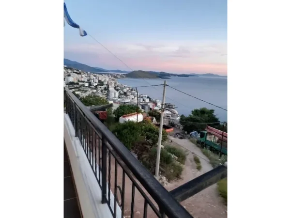 Sarande, shitet apartament 2+1 , 88 m² 135.000 €