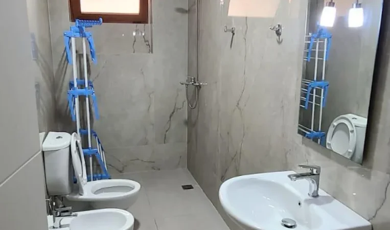 Tirane, jepet me qera garsonier 1+1 Kati 1, 35 m² 460 € 