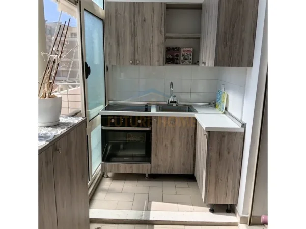 Tirane, shitet apartament 2+1 Kati 6, 85 m² 250.000 € (Lungomare, Vlore)