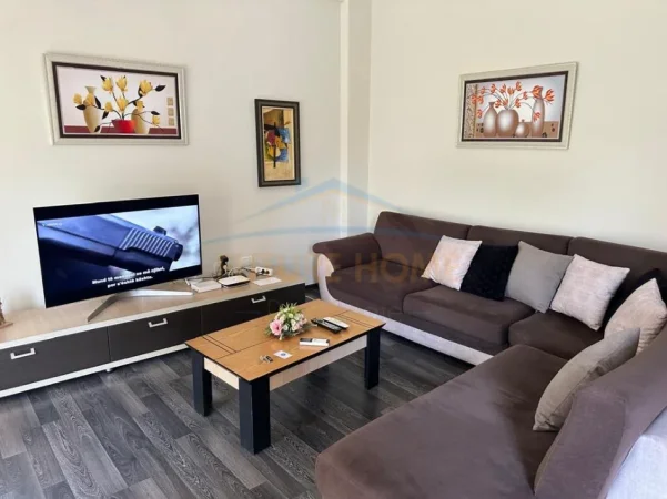Gjiri Lalezit | Hamallaj, shitet apartament duplex 4+1+2+OBORR, Kati 0, 560 m² 530.000 € (LURA 2 , GJIRI I LALEZIT)