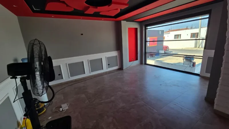 Durres, jepet me qera bar-kafe Kati 0, 118 m² 500 € 