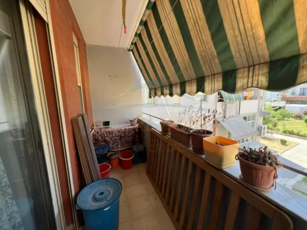 Tirane, jepet me qera apartament 2+1 Kati 1, 93 m² 450 € (Astir, Prane Vila L)
