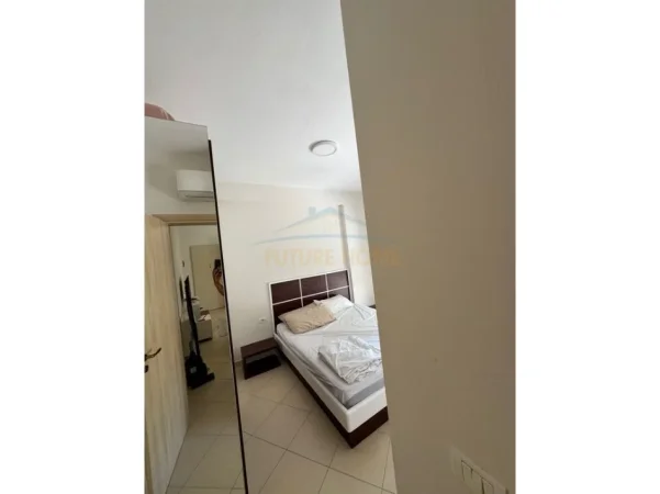 Gjiri Lalezit | Hamallaj, shitet apartament 1+1+OBORR, Kati 0, 60 m² 200.000 € (LURA 2 , GJIRI I LALEZIT)