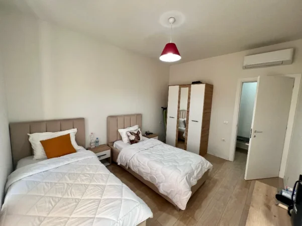 Tirane, jepet me qera apartament 2+1 Kati 4, 95 m² 1.600 € (rruga e kosovareve)