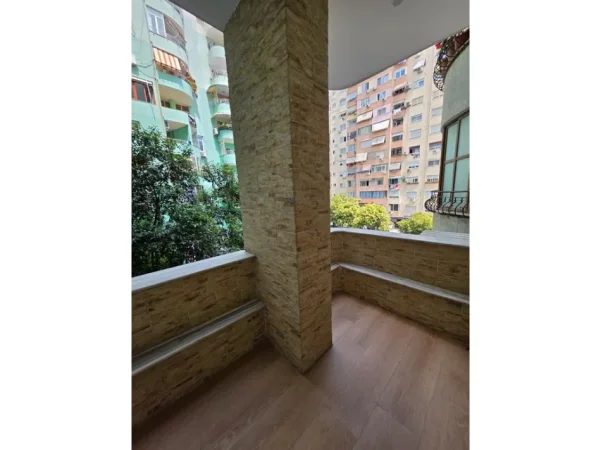 Tirane, shitet apartament 1+1 Kati 3, 44 m² 129.000 € 