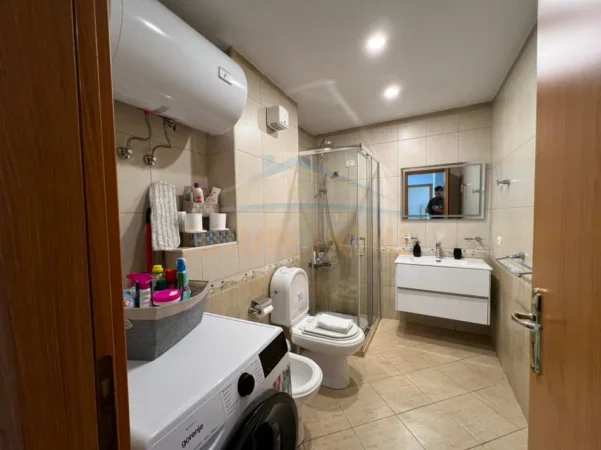 Tirane, shes apartament 2+1+Ballkon Kati 4, 76 m² 230.000 € 