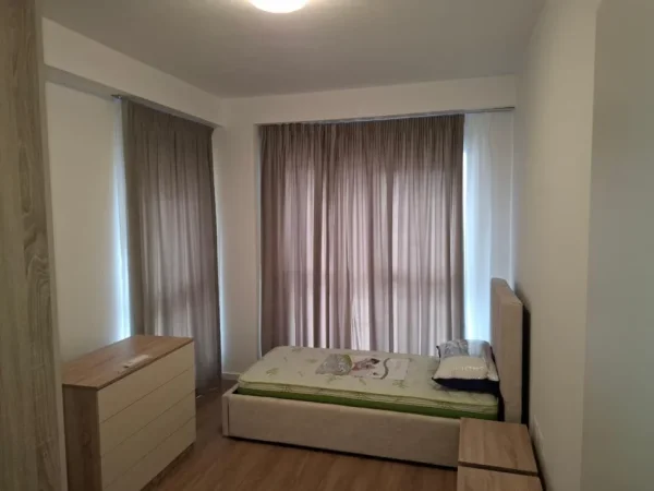 Tirane, jepet me qera apartament 2+1 Kati 6, 87 m² 750 € (Laprakë)