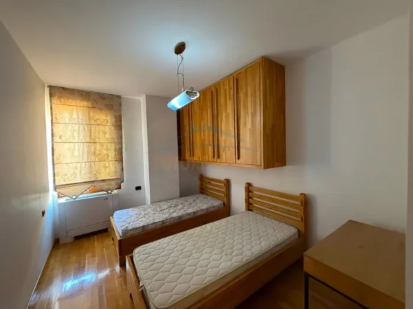 Tirane, shes apartament 2+1+Ballkon , 94 m² 310.000 € 