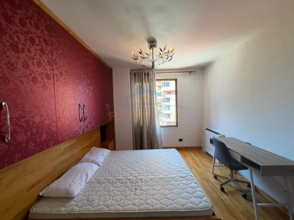 Tirane, shes apartament 2+1+Ballkon , 94 m² 310.000 € 