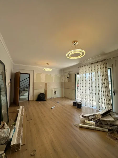 Tirane, shitet apartament 2+1 Kati 2, 72 m² 159.001 € 