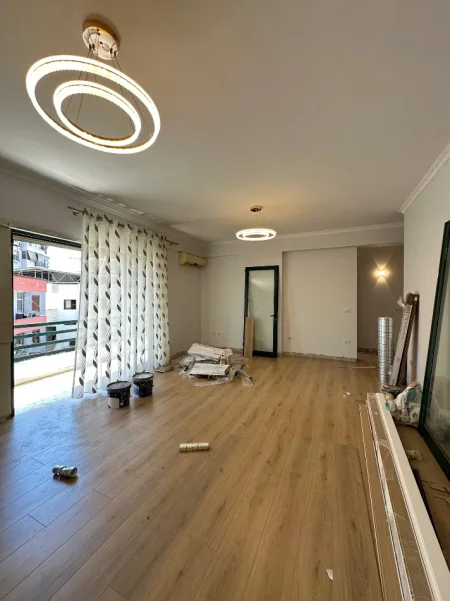Tirane, shitet apartament 2+1 Kati 2, 72 m² 159.001 € 
