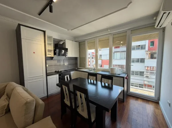 Tirane, jepet me qera apartament 2+1 Kati 7, (ASTIR)