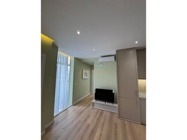 Tirane, shitet apartament 2+1 Kati 9, 70 m² 235.000 € (Rruga Myslym Shyri)