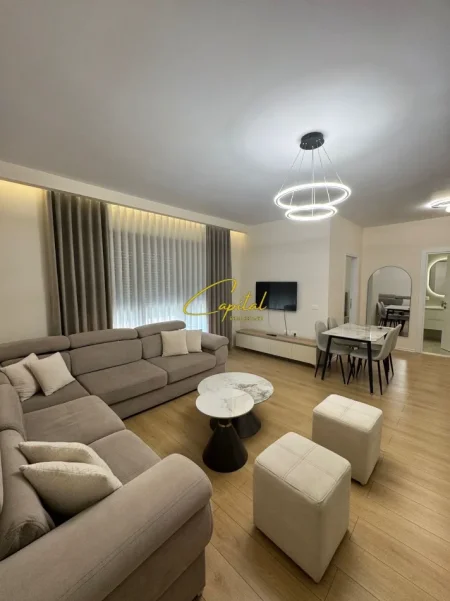 Tirane, jepet me qera apartament 1+1 Kati 1, 70 m² 700 € (BULEVARDI I RI)