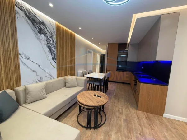 Tirane, jepet me qera apartament 1+1+Ballkon Kati 3, 84 m² 750 € (Laprake)