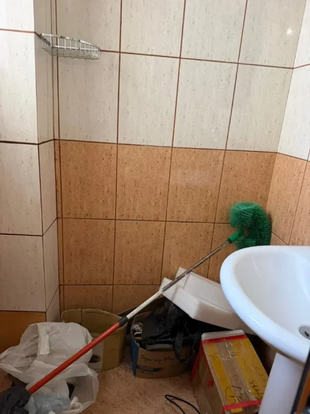 Tirane, jepet me qera apartament 3+1 Kati 2, 130 m² 500 € (Astir)