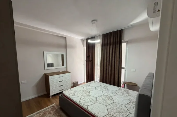 Tirane, jepet me qera apartament 2+1 Kati 2, 70 m² 750 € (QENDER)