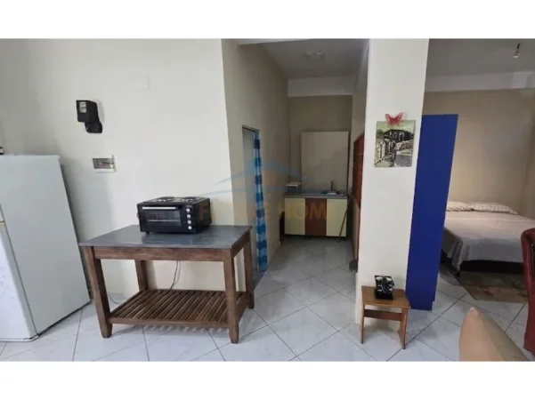 Tirane, jepet me qera garsoniere, Kati 0, 48 m² 350 € (LIQENI ARTIFICAL)