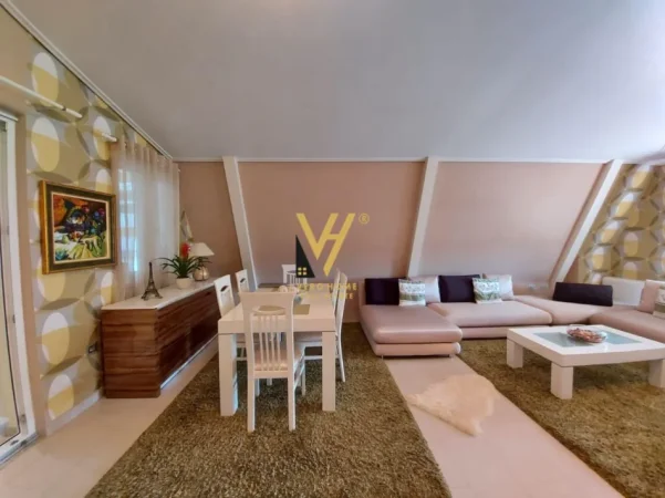 Tirane, jepet me qera apartament 2+1+Ballkon Kati 4, 130 m² 1.000 € (DAJT)