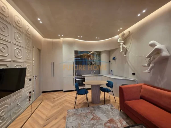 Tirane, jepet me qera apartament 1+1 Kati 6, 65 m² 1.000 € (Square21)