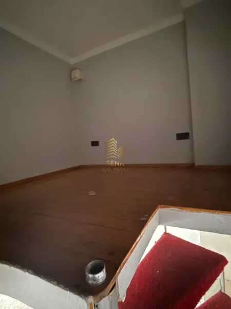 Tirane, shitet ambjent biznesi Kati 0, 29 m² 67.000 € (Rruga 5 Maji, prane Concord Center)
