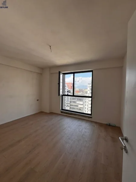 Tirane, shitet apartament 2+1 Kati 9, 91 m² 155.720 € (Ish Fusha E Aviacionit)